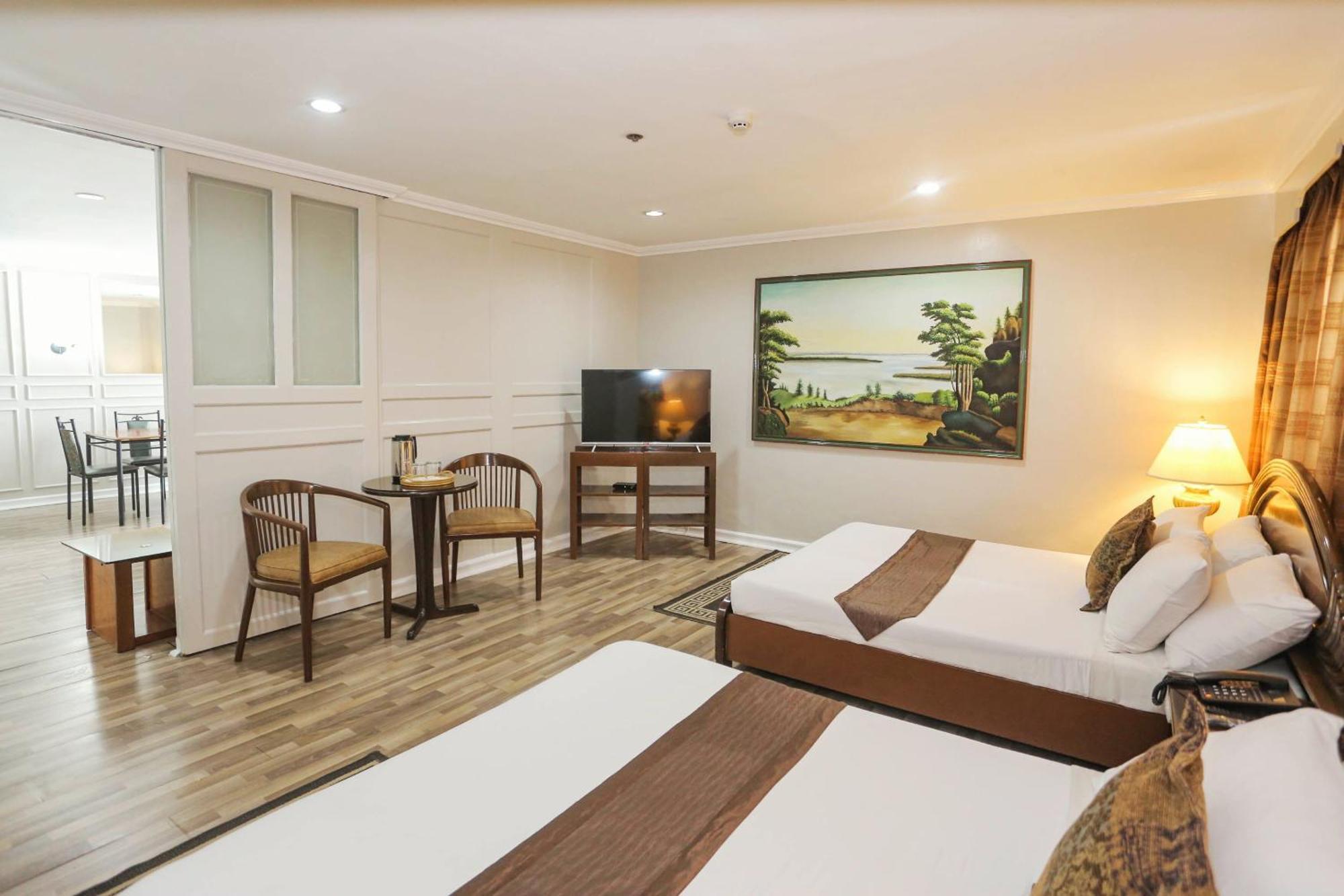 Holiday Plaza Hotel - Cebu Dış mekan fotoğraf