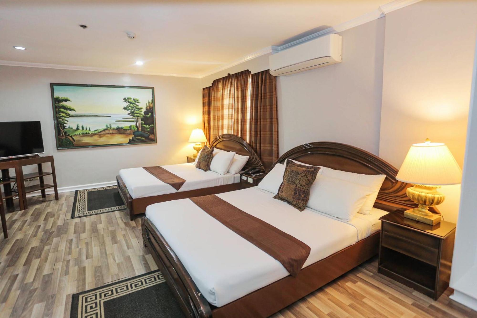 Holiday Plaza Hotel - Cebu Dış mekan fotoğraf