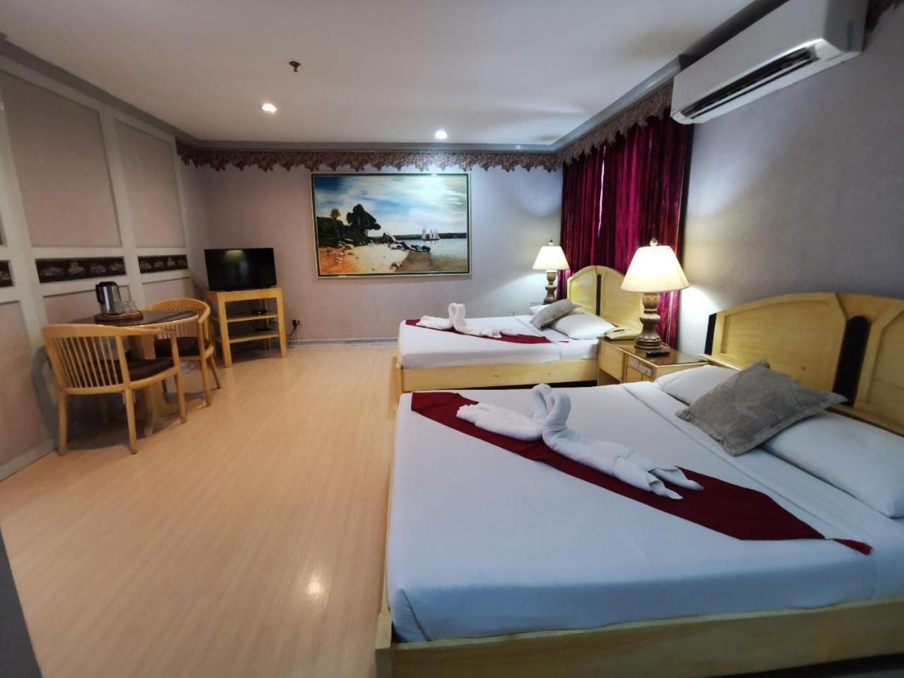Holiday Plaza Hotel - Cebu Dış mekan fotoğraf