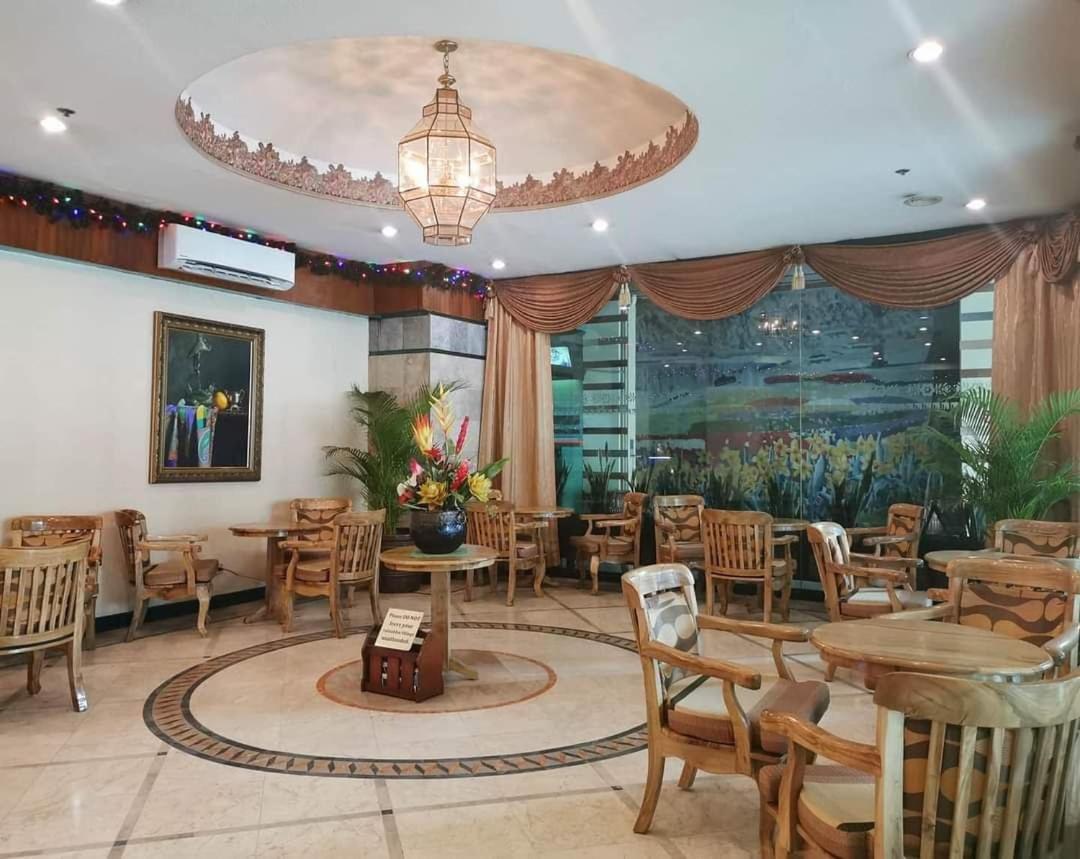 Holiday Plaza Hotel - Cebu Dış mekan fotoğraf